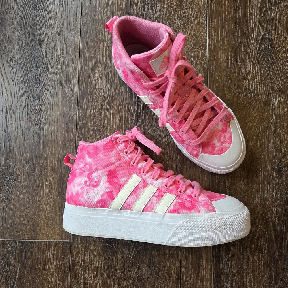 Adidas Bravada 2.0 Platform Mid Shoes, Pulse Magenta / Off White